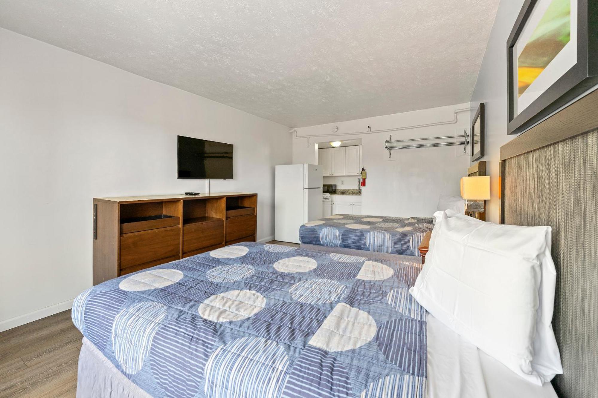 Budgetel Inn And Suites Lodge West Eksteriør billede