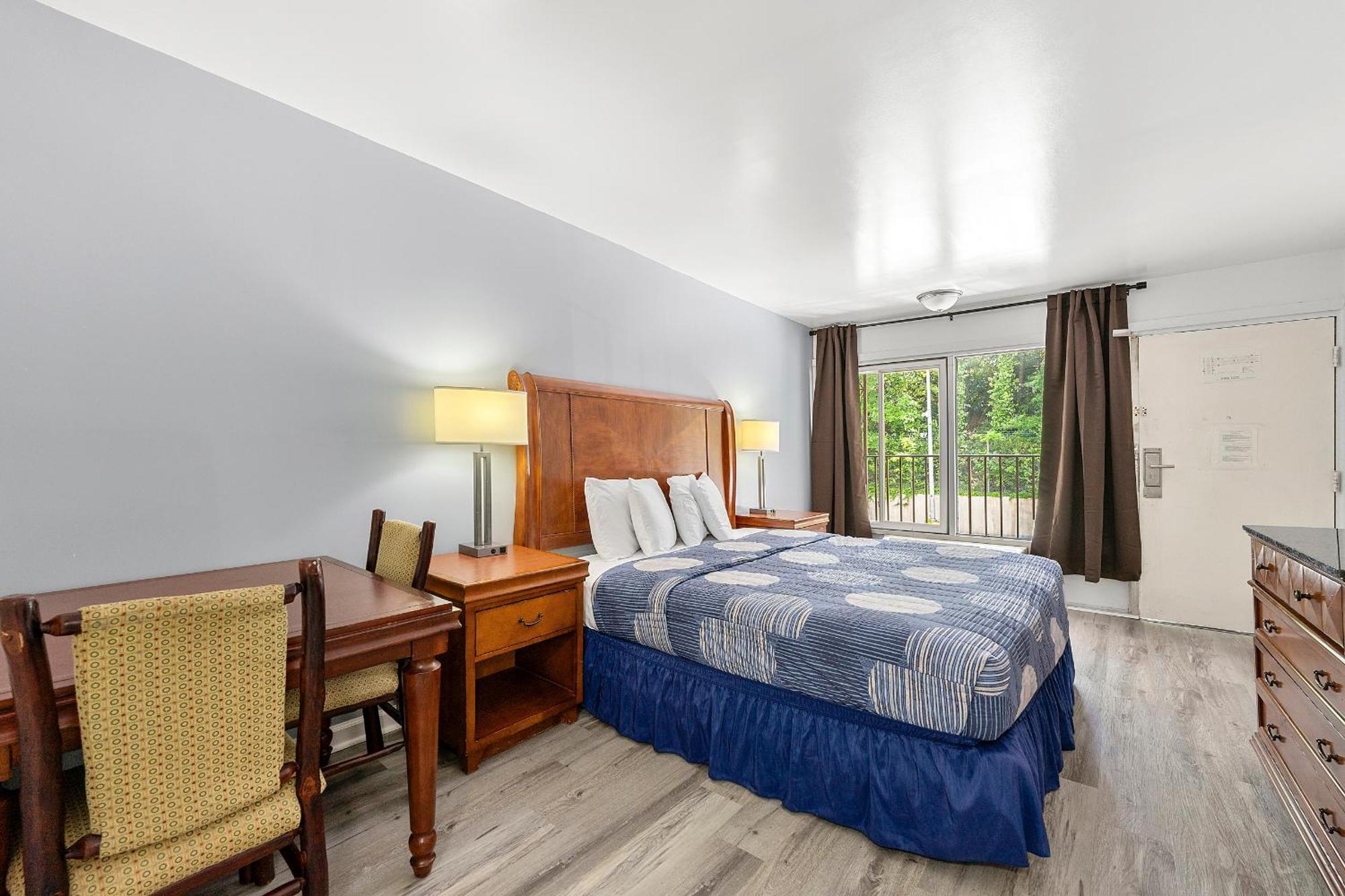 Budgetel Inn And Suites Lodge West Eksteriør billede